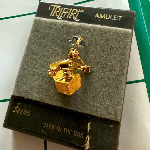 Trifari “Jack in the Box” Amulet/Charm - Vintage - Picture 1 of 3